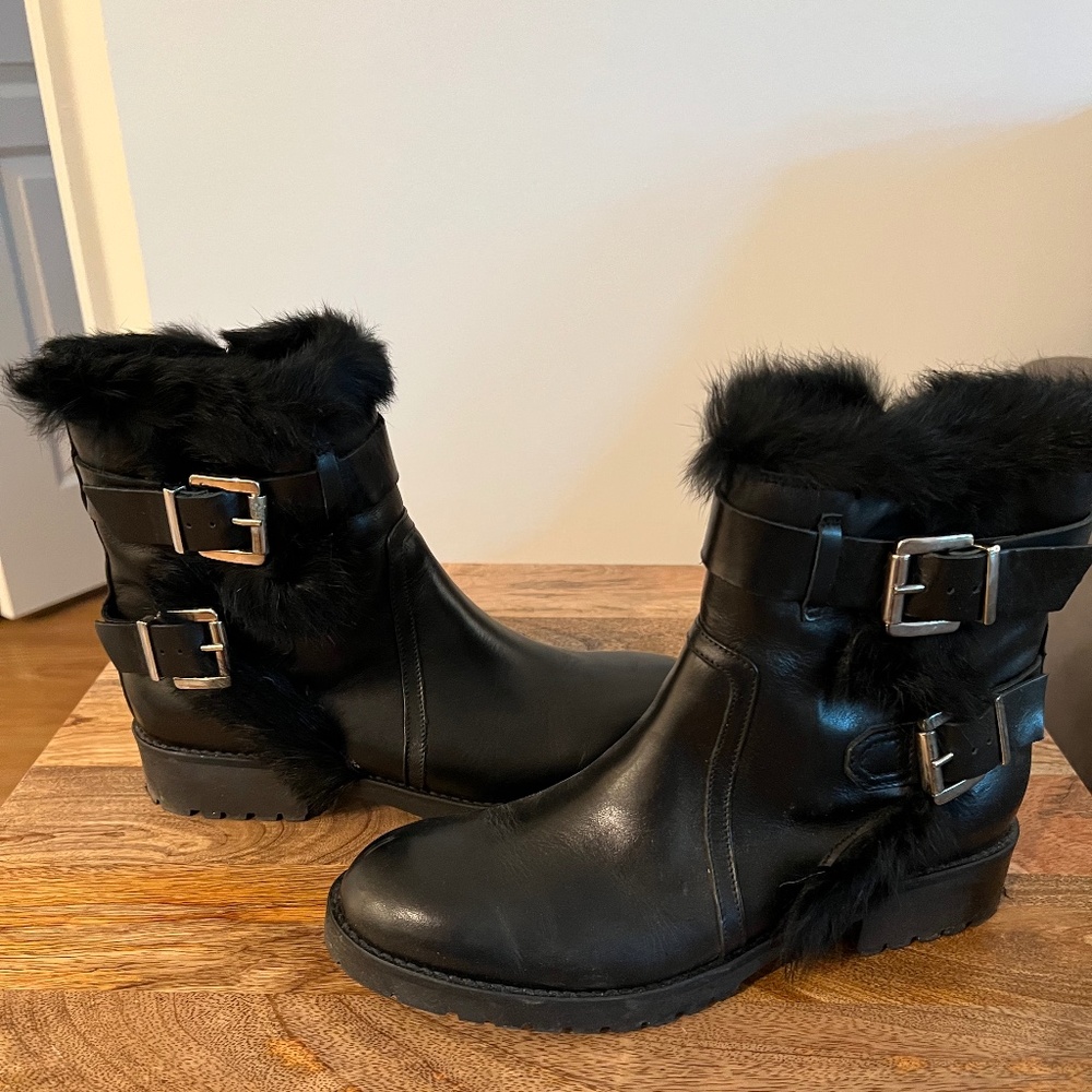 Charles David Women's Fur Collar Boots